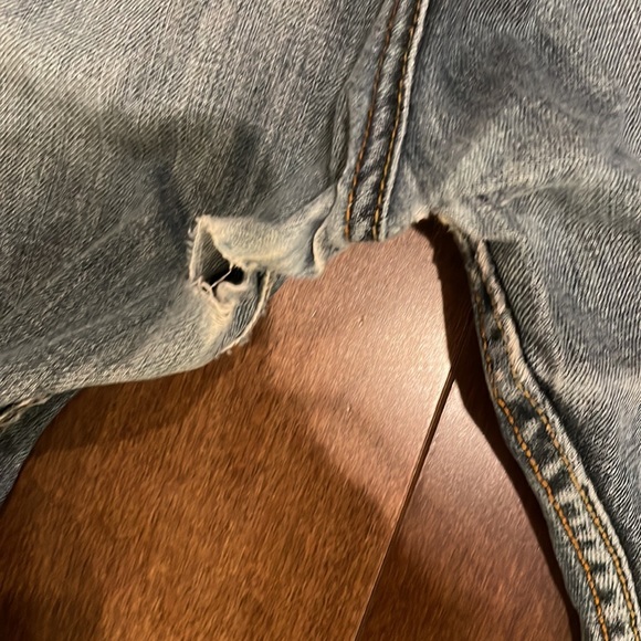 Denizen From Levi’s Men’s Loose Fit Distressed Jeans - Dark Blue Wash 36X30 - Picture 14 of 16